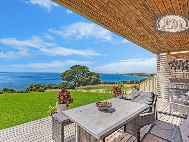 LUXURIOUS 4 BEDROOM HOME FURNISHED UNINTERRUPTED SEA VIEWS