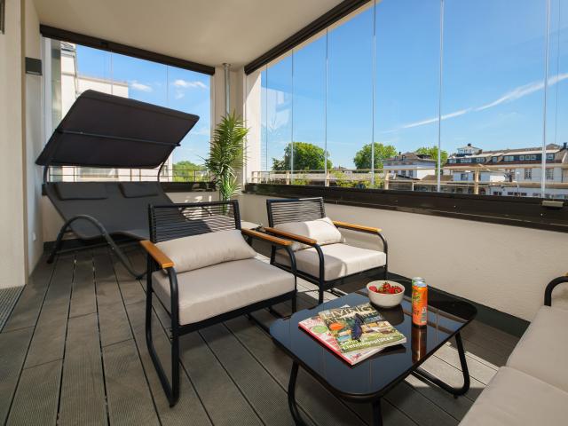Luxurious 4 room Apt in Boutique Style I Top Location I Family friendly I Balcony I Kitchen I Netflix I Free Parking I 105 m2