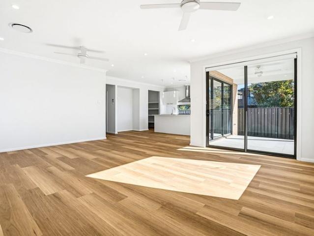 Luxurious 5 Bedroom Family Home in Marsden Park