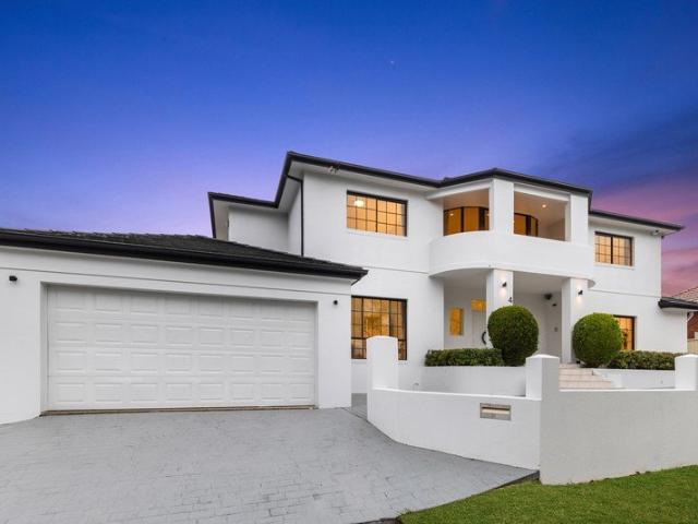 Luxurious 6 Bedroom Two Storey Brick Home in A Quiet Blue Ribbon Location