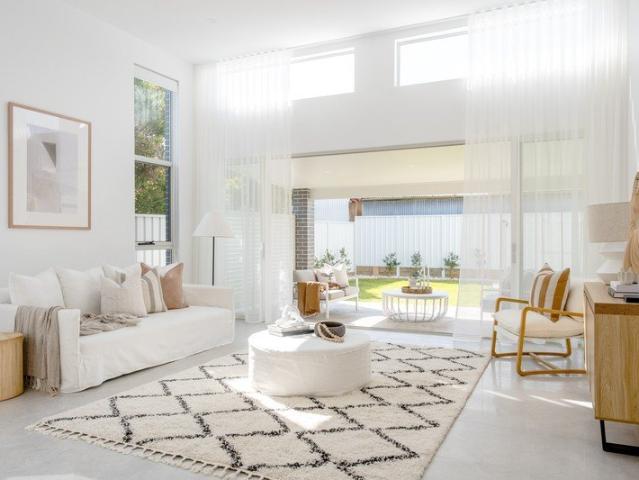 Luxurious coastal living