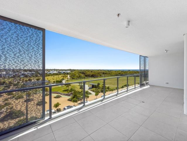 Luxurious Coastal Living with Stunning Ocean and Mountain Views Azzure
