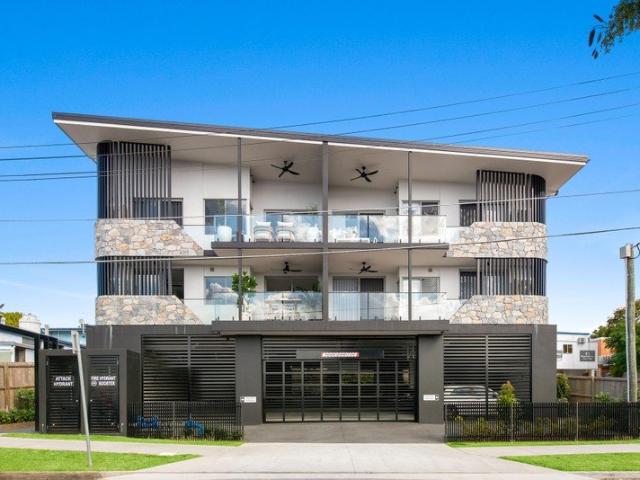 Luxurious and Rare: 2 bed, 2 car, Premium Apartment