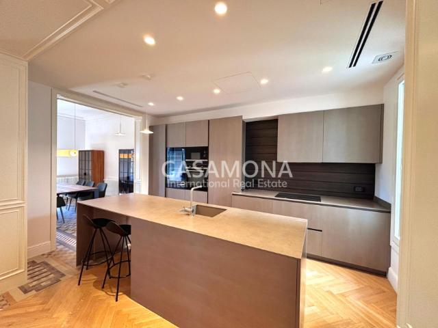 LUXURIOUS AND SPACIOUS APARTMENT FOR RENT – LIGHT, COMFORT & AUTHENTIC CATALAN DESIGN