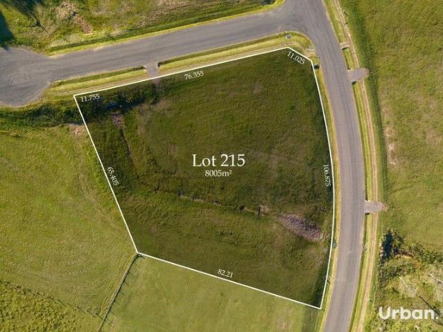 Luxurious Acreage Living