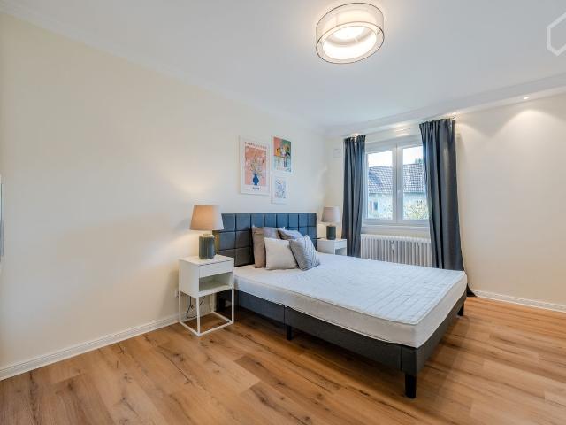 Luxurious Apartment in popular City Center Location with high speed Internet, Berlin Amsterdam Apartments for Rent