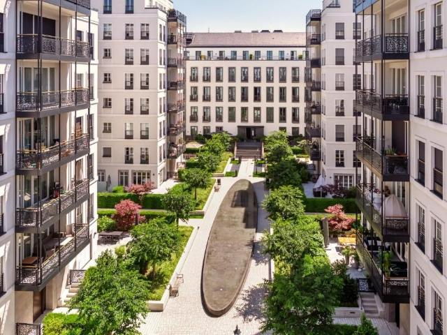 Luxurious Apartment in the heart of Düsseldorf, Dusseldorf Amsterdam Apartments for Rent
