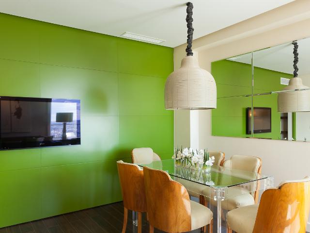 Luxurious apartment located on the 27th floor in Torre Madrid