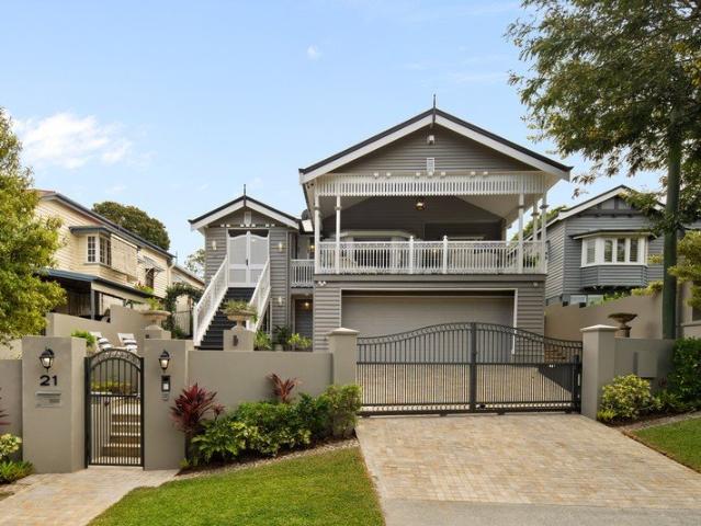 Luxurious Architect Designed Family Home in Prime Ashgrove Location