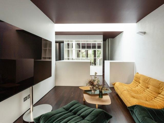 Luxurious, Award Nominated Modern Home in Vibrant Inner City Alexandria location $2,500/week fully furnished