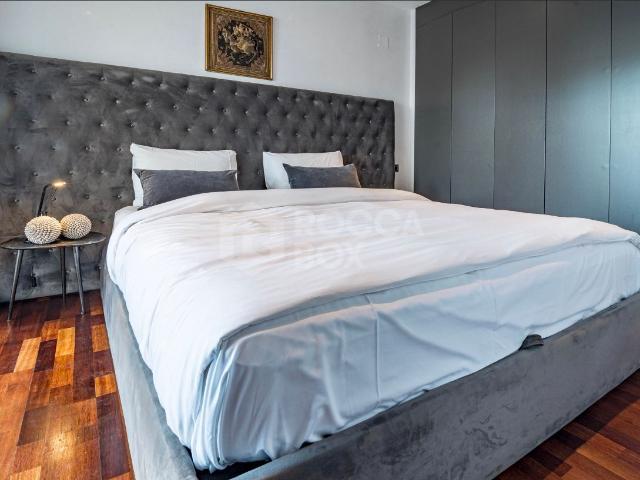 Luxurious Beachside Apartment in Puerto Banus, Marbella