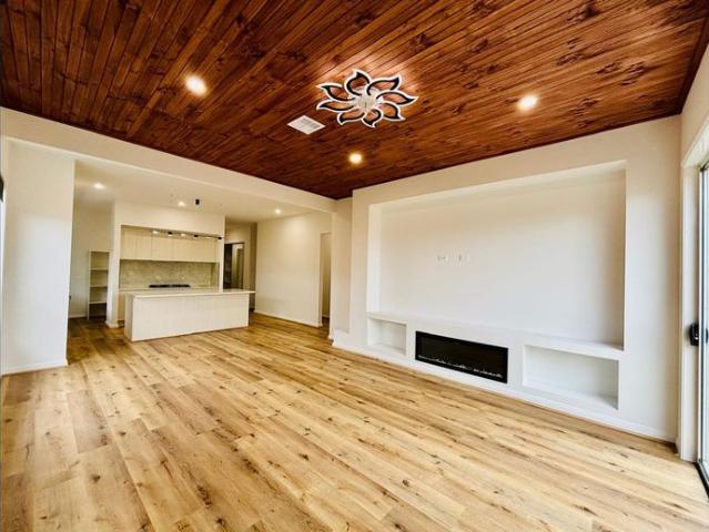 Luxurious Brand new 4 Bedroom Home!