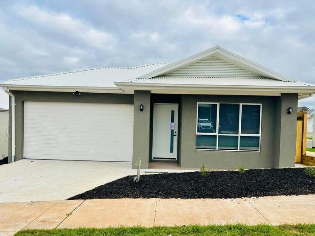 Luxurious Brand new 4 Bedroom Home!