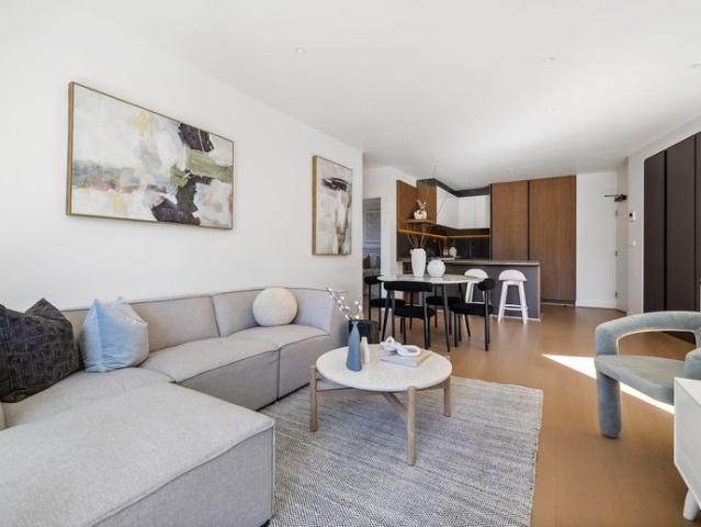 Luxurious Ground Floor Residence