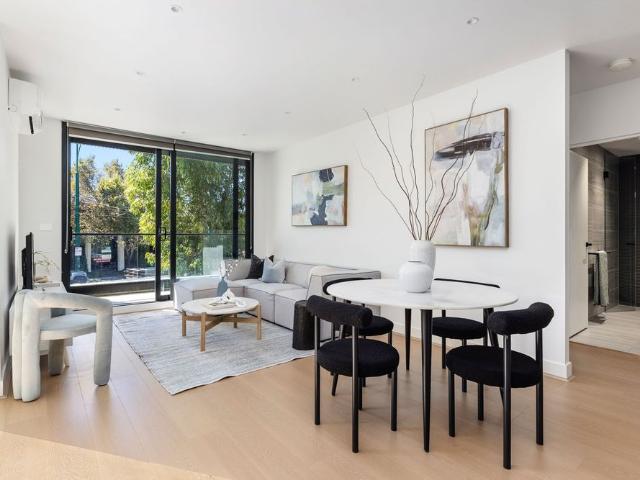 Luxurious Ground Floor Residence