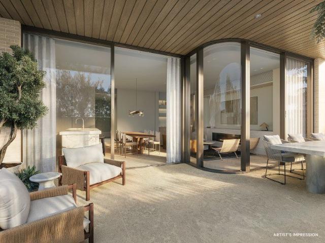 Luxurious Ground Floor Residence with Spacious Wraparound Terrace