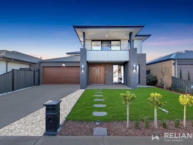 Luxurious Double Story Home with 5 Living Areas, Gourmet Kitchen, and Walking Distance to Dohertys Creek P 9 College!