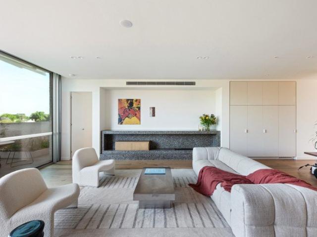 Luxurious Design with Elevated Vistas