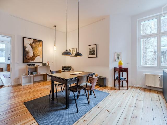 Luxurious Designer Apartment with Timeless Elegance, Berlin Amsterdam Apartments for Rent