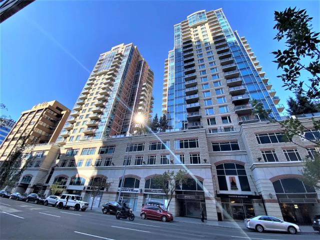 LUXURIOUS EXECUTIVE 2 BED + 2 BATH + IN UNIT STORAGE. FIVE WEST FURNISHED