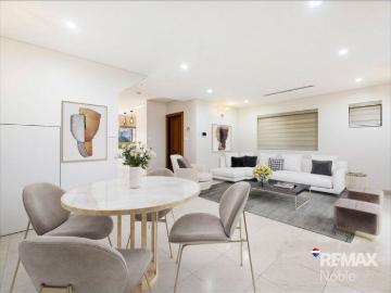Luxurious Four Bedroom Duplex
