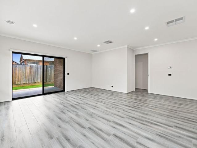 Luxurious Four Bedroom Family Home