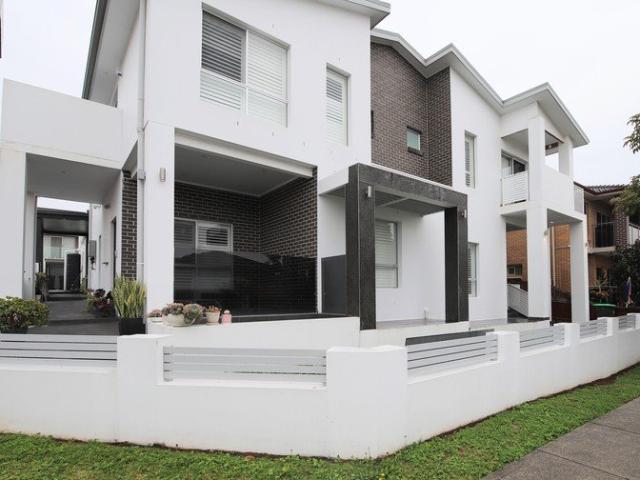 Luxurious Four Bedroom Home