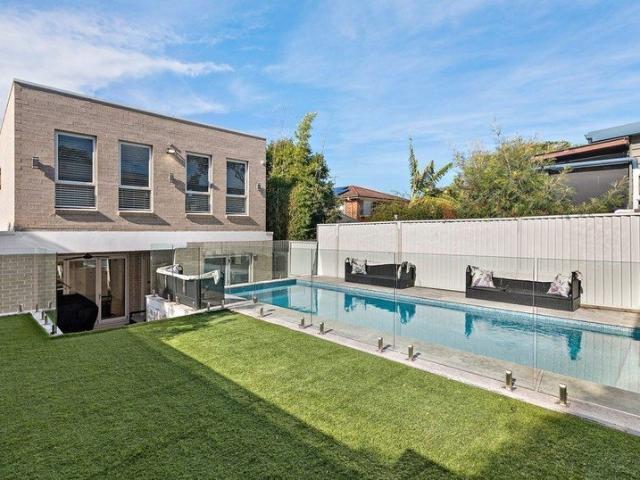 Luxurious Family Masterpiece with Pool
