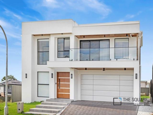 Luxurious Family Entertainer Near New Home!