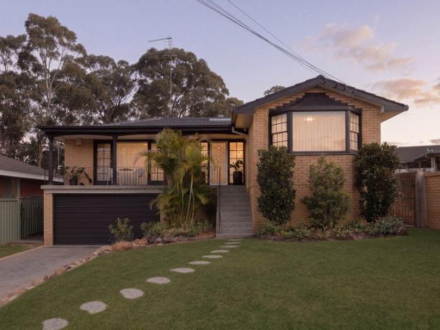 Luxurious Family Entertainer with Contemporary Style & Space