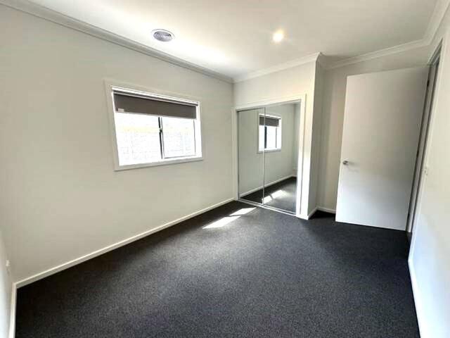 LUXURIOUS FAMILY HOME IN WATERFORD RISE