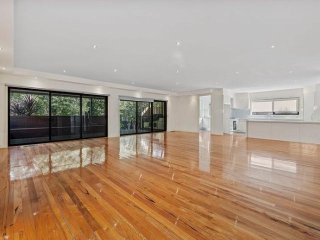 Luxurious Family Home in the Heart of Glen Waverley