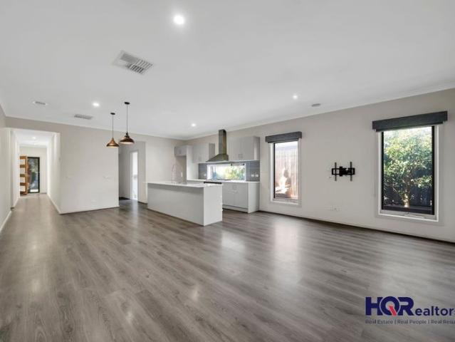 Luxurious Family Home with Exclusive Heartlands Club Access