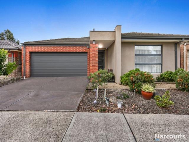 Luxurious Family Living Awaits: Immerse Yourself in Elegance and Convenience