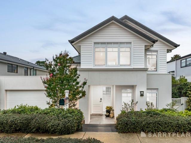 Luxurious Family Living in an Exclusive Estate
