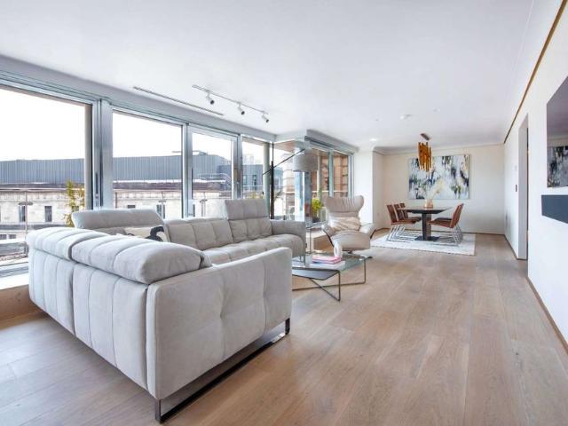 Luxurious Five Bedroom Penthouse Apartment in the Highly Sought after Century Buildings with Two Parking Spaces