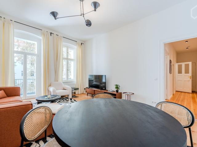 Luxurious & fully equipped Apartment in Prime Location