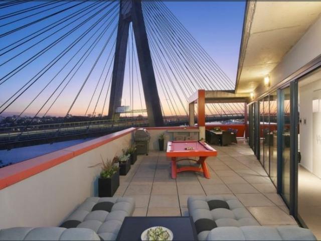 Luxurious Furnished Executive Apartment with Spectacular Waterfront Views