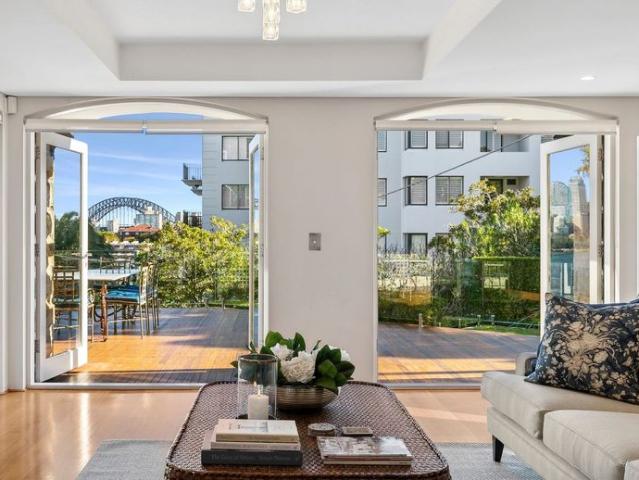 Luxurious Fully Furnished Garden Apartment with Spectacular Harbour & Opera House Views