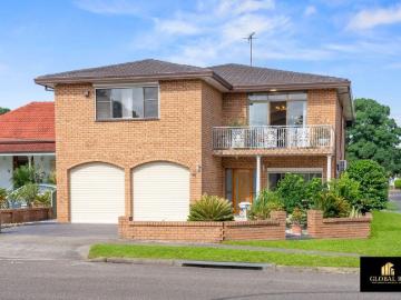 Luxurious Fully Renovated Full Brick Family Home in Prime Corner Position
