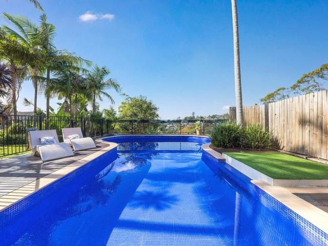 Luxurious harbourside residence with mesmerising water and reserve views