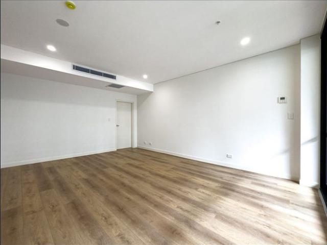 Luxurious One Bedroom Apartment