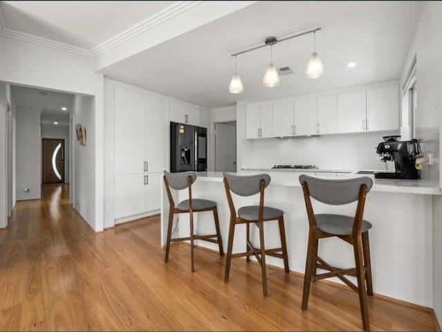 Luxurious, Low Maintenance Living in the Heart of Willagee