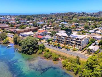 Cobark, Gloucester County - Balcony, Parking