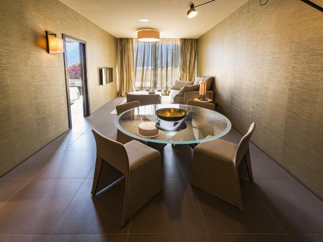 Luxurious lakeside flat Lugano