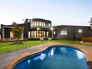 Luxurious living in a coveted address