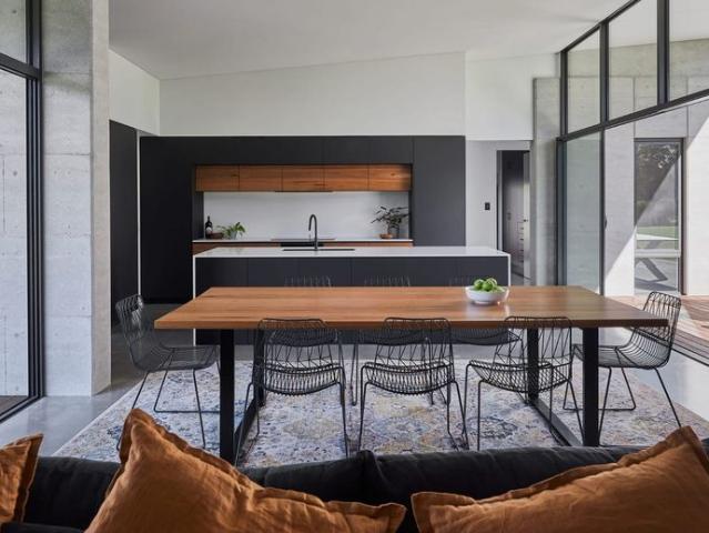 LUXURIOUS LIVING