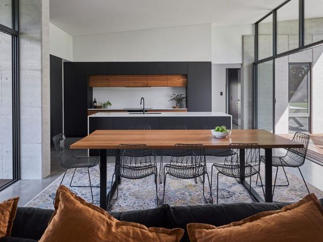 LUXURIOUS LIVING