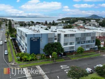 Luxurious, modern and conveniently positioned