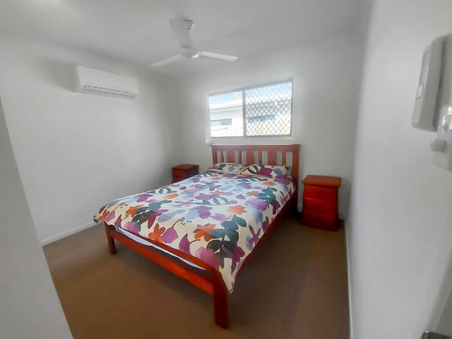 Luxurious modern living in ideal location!